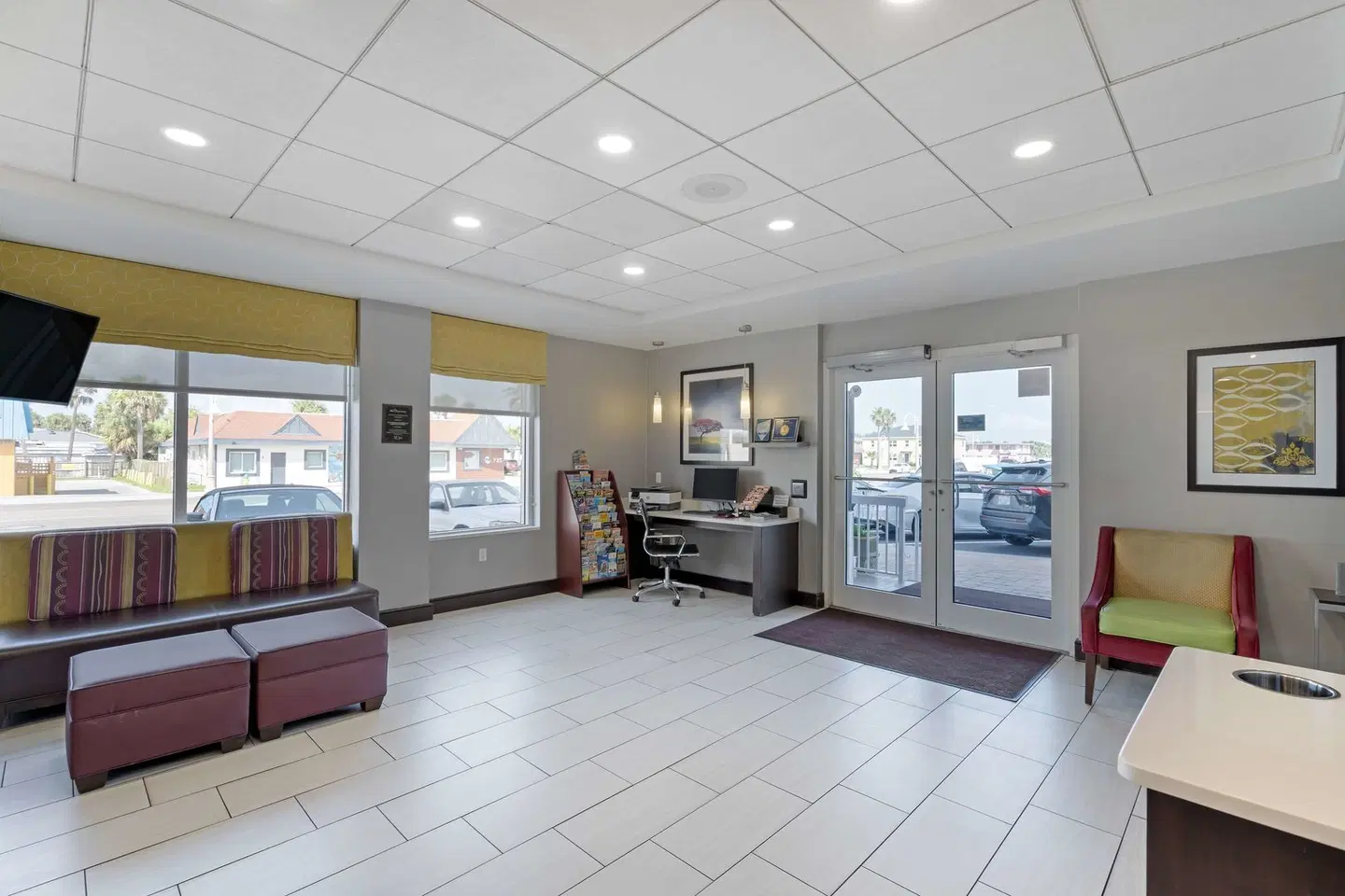 Best Western Plus Daytona Inn Seabreeze Oceanfront LOUNGE_LOBBY
