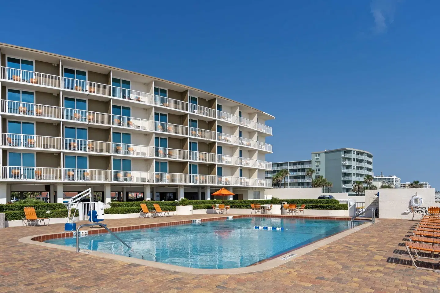 Best Western Plus Daytona Inn Seabreeze Oceanfront EXTERIOR