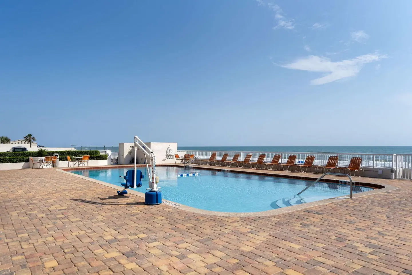 Best Western Plus Daytona Inn Seabreeze Oceanfront OUTDOOR_POOL