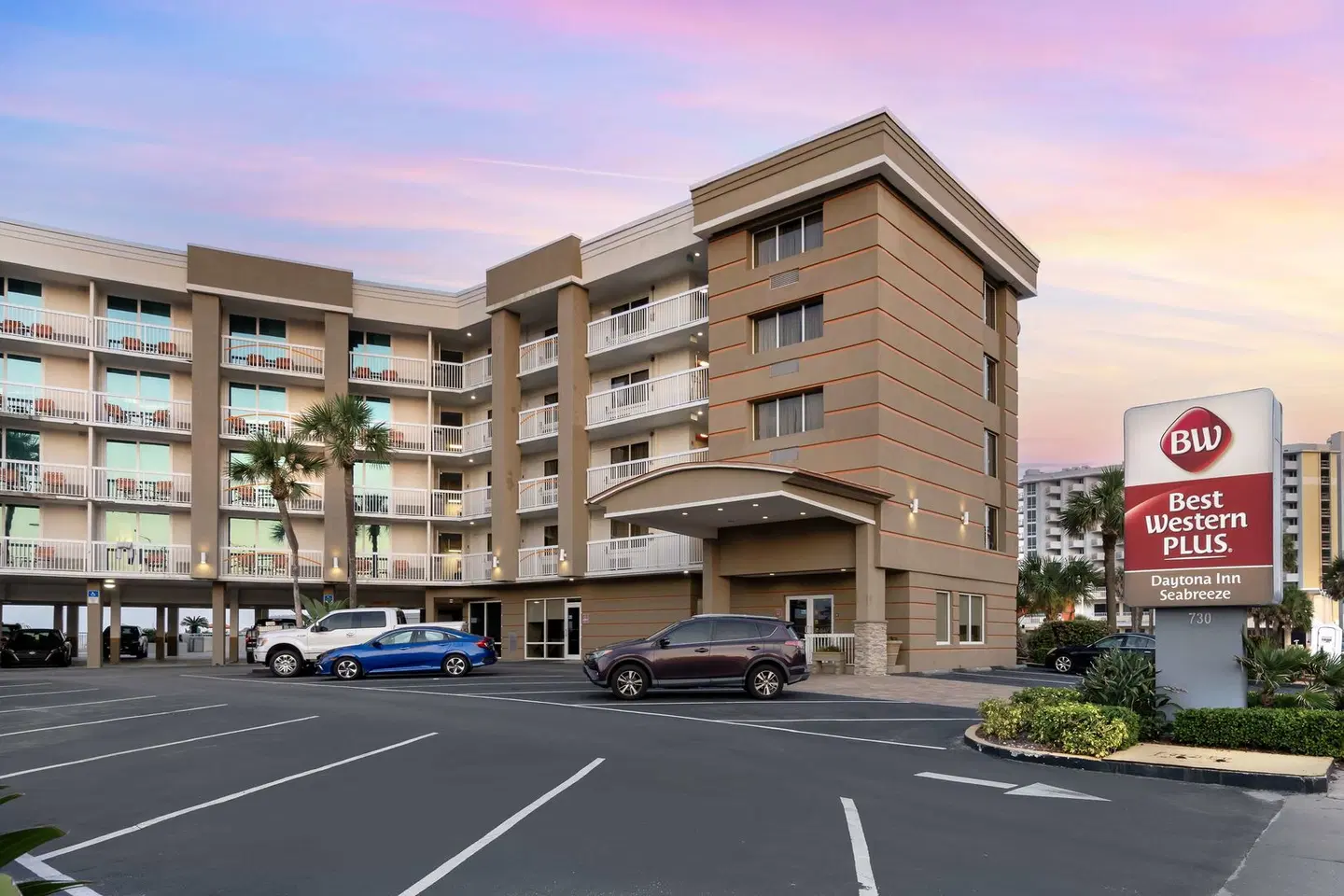 Best Western Plus Daytona Inn Seabreeze Oceanfront EXTERIOR