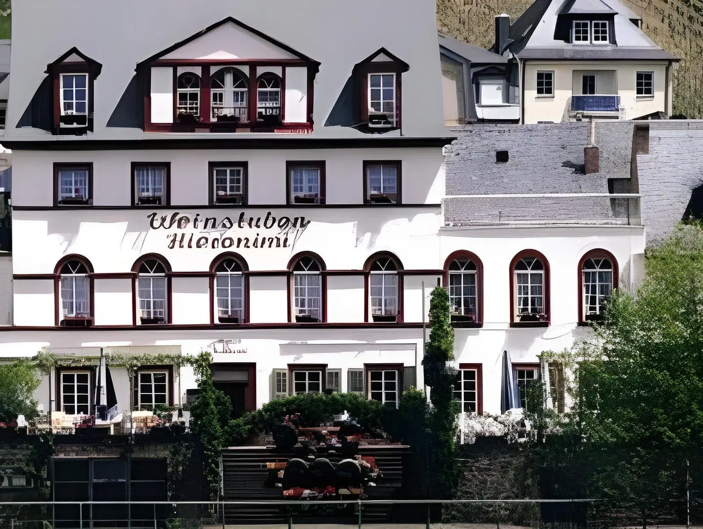 Hieronimi EXTERIOR