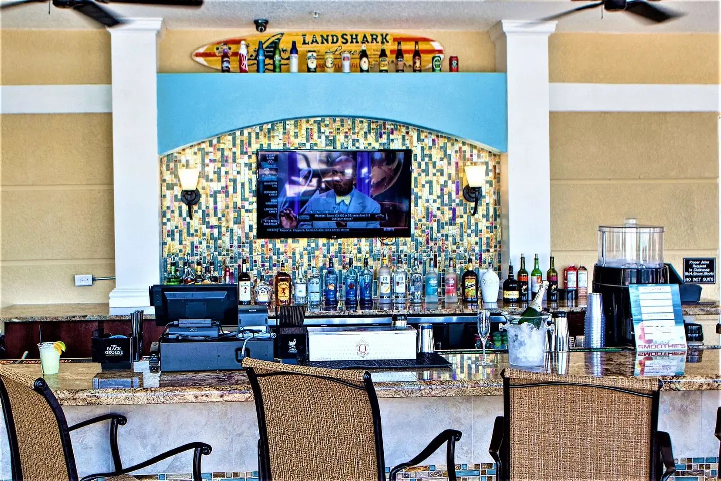 Vista Cay Resort by Millenium Bar