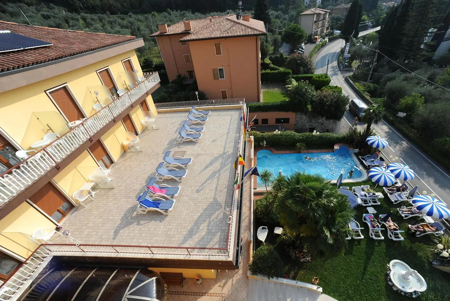Hotel Cristallo EXTERIOR