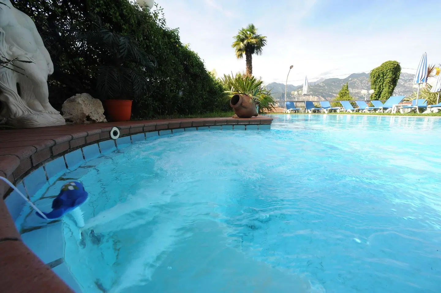 Hotel Cristallo OUTDOOR_POOL