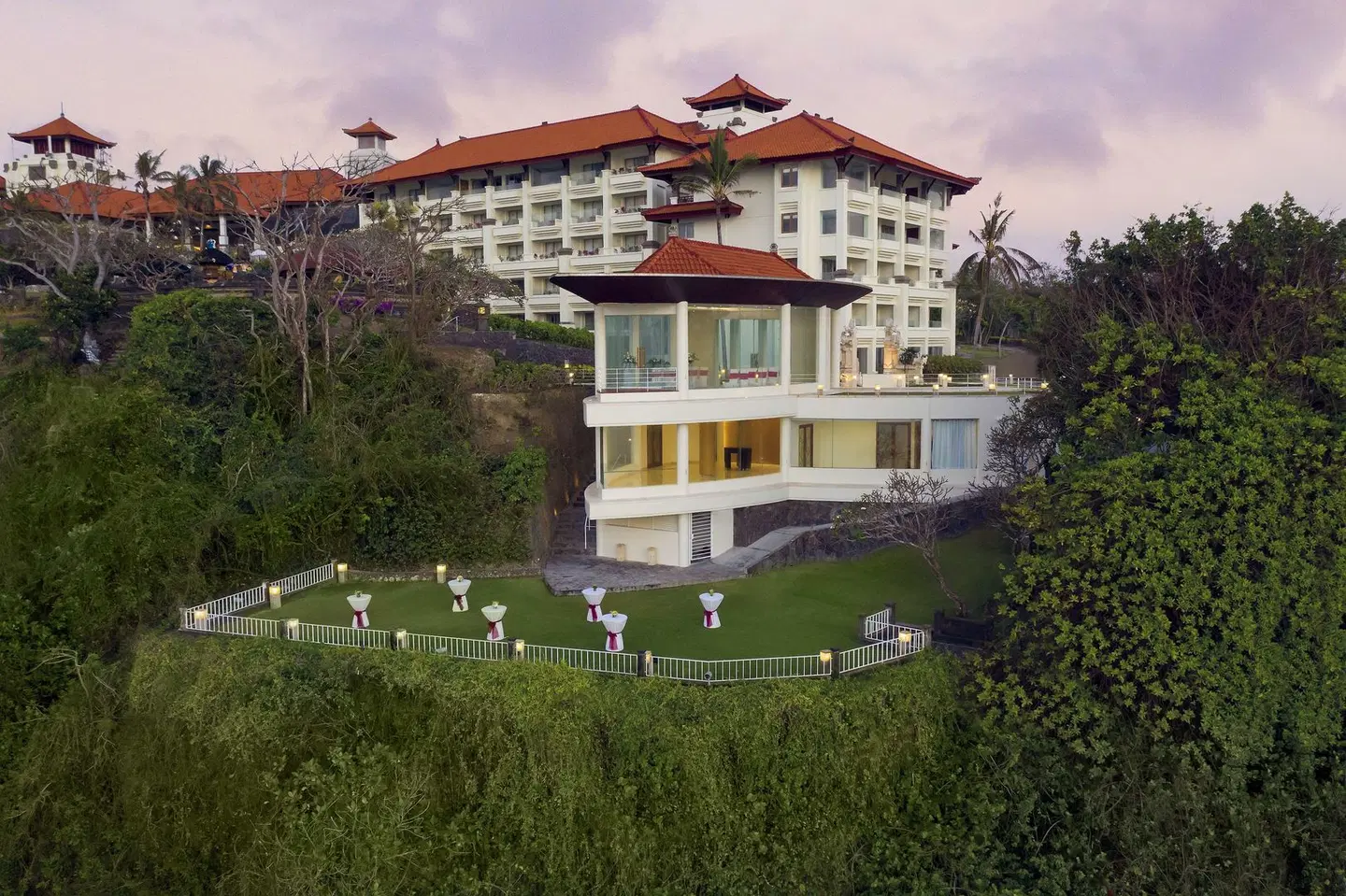 Hilton Bali Resort EXTERIOR
