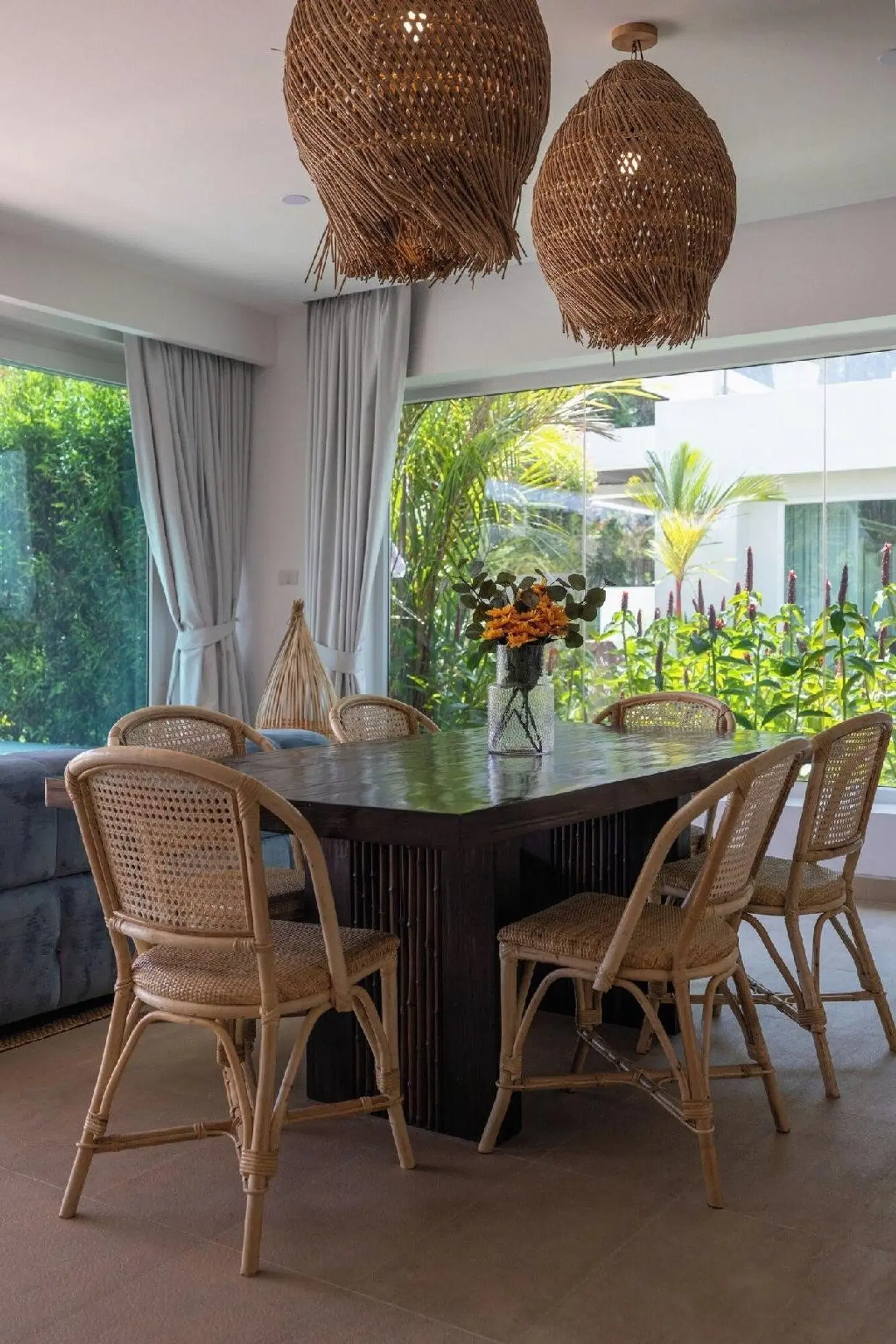 Selina Serenity Rawai Resort & Cowork Phuket Bar