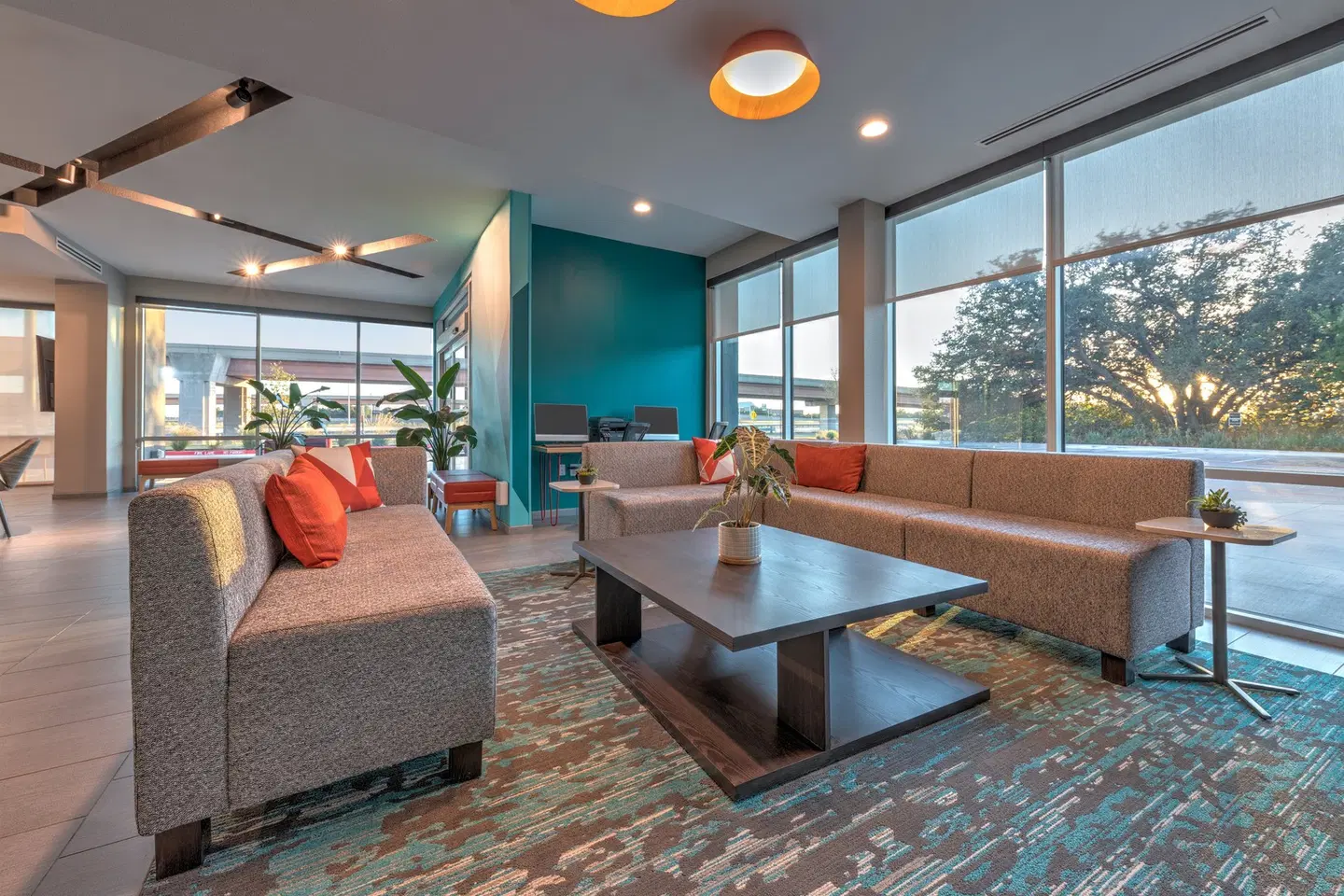 avid hotels Austin NW Lakeline by IHG LOUNGE_LOBBY