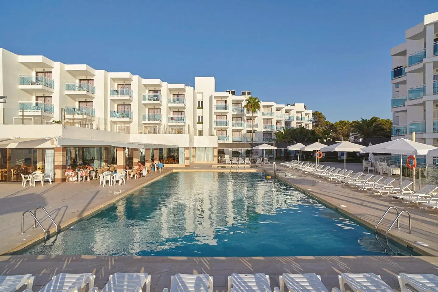 Nereida OUTDOOR_POOL