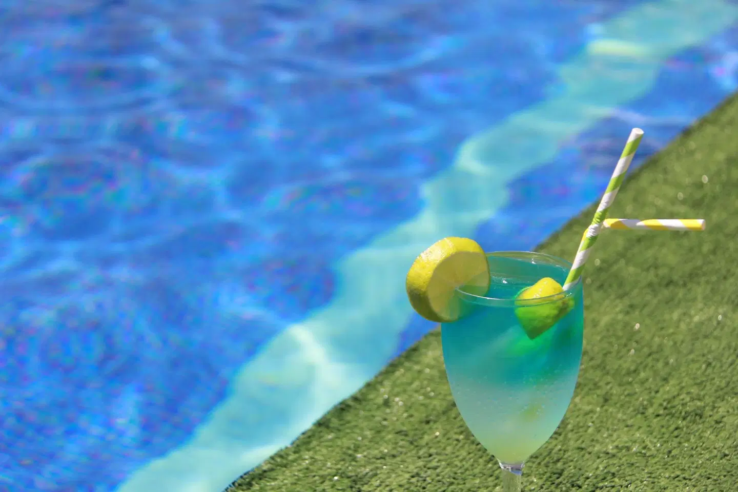 Puchet OUTDOOR_POOL