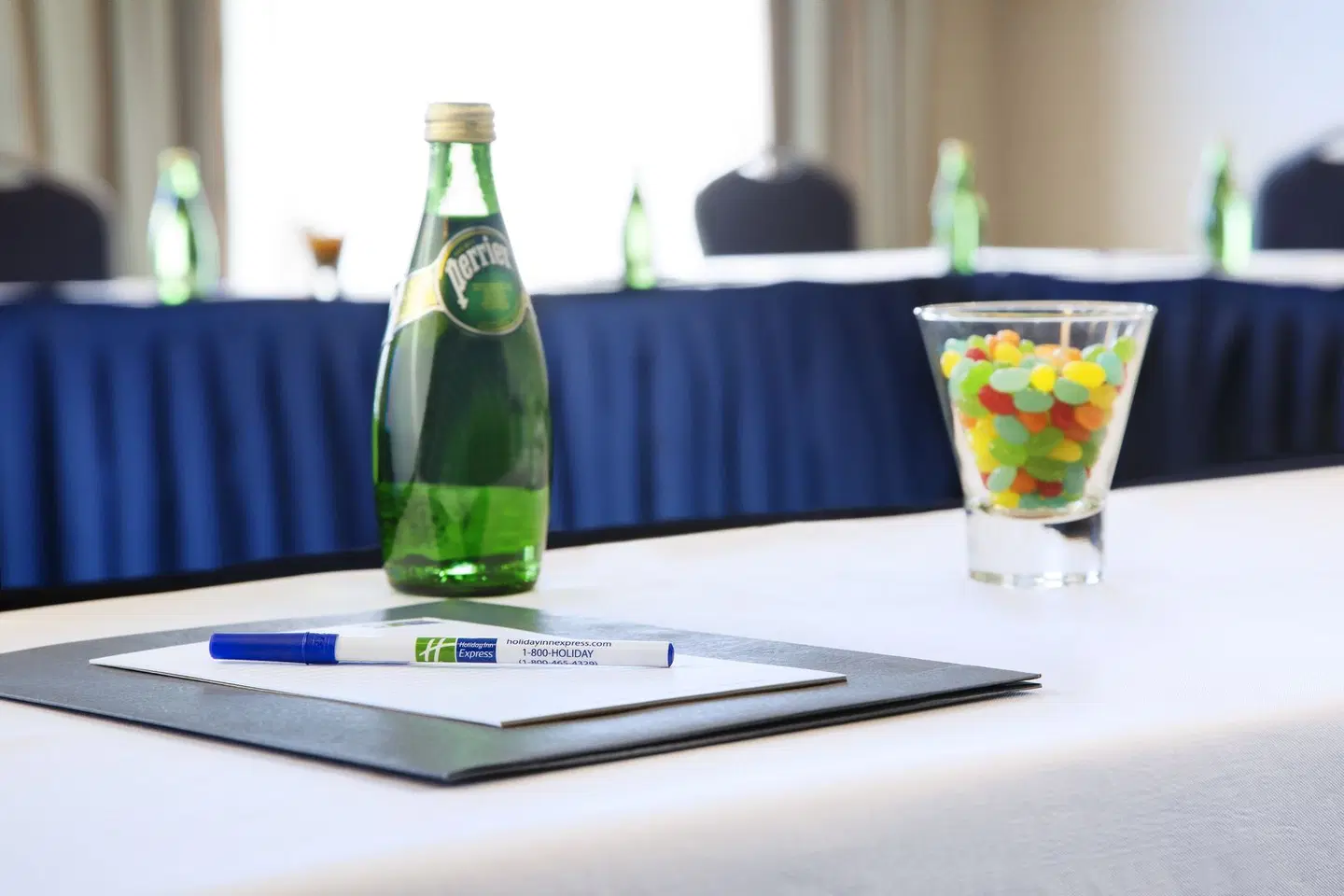 Holiday Inn Express & Suites Ottawa West - Nepean by IHG SPORTS_AND_LEISURE