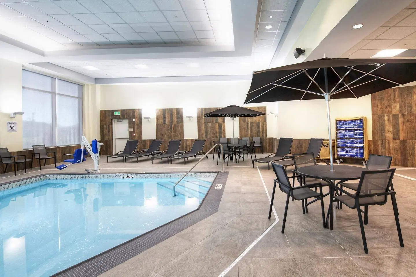 Fairfield by Marriott Inn & Suites Ottawa Airport Hallenbad