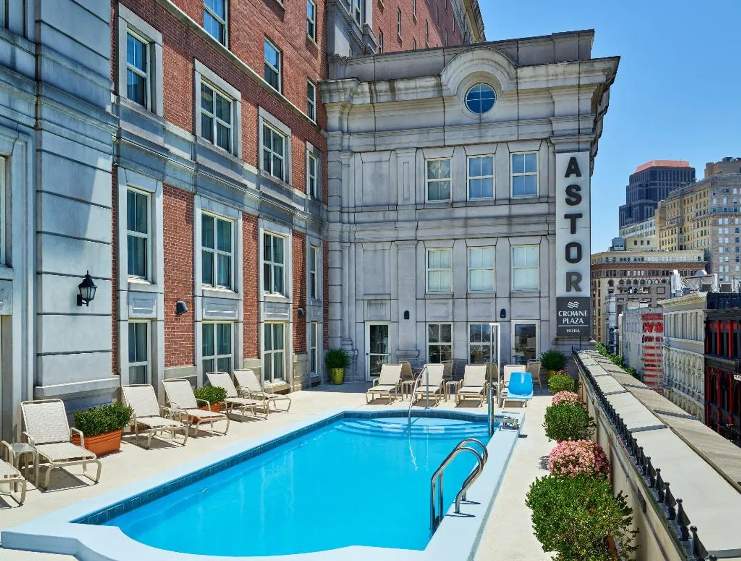 Crowne Plaza New Orleans French Qtr - Astor by IHG OUTDOOR_POOL