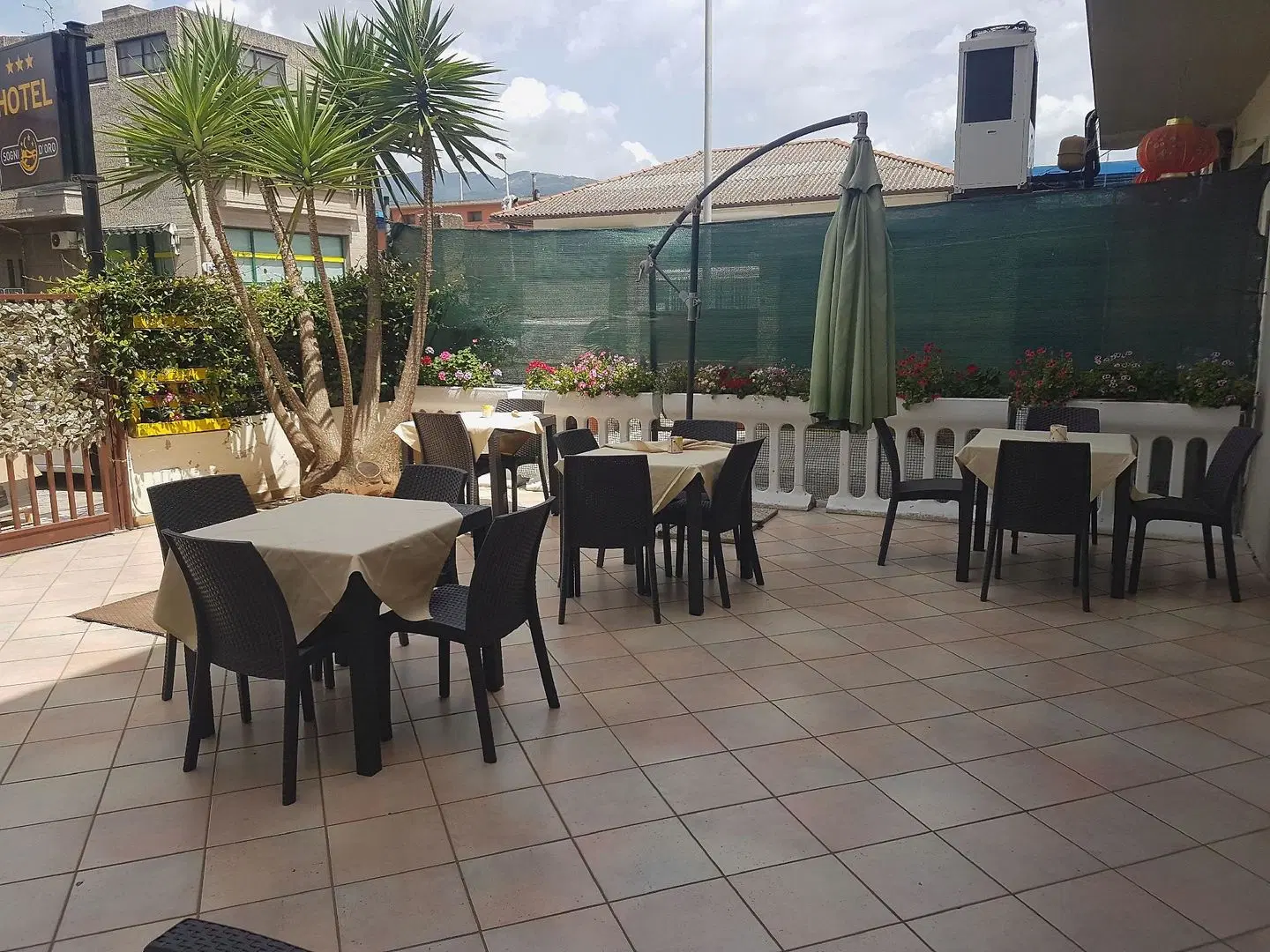 Hotel Sogni D'Oro Airport Restaurant