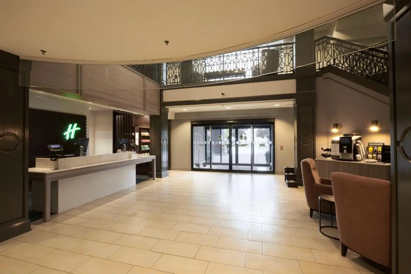Holiday Inn & Suites Ottawa West - Kanata LOUNGE_LOBBY