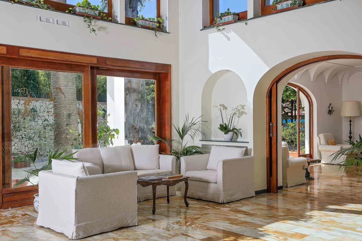 Syrene LOUNGE_LOBBY