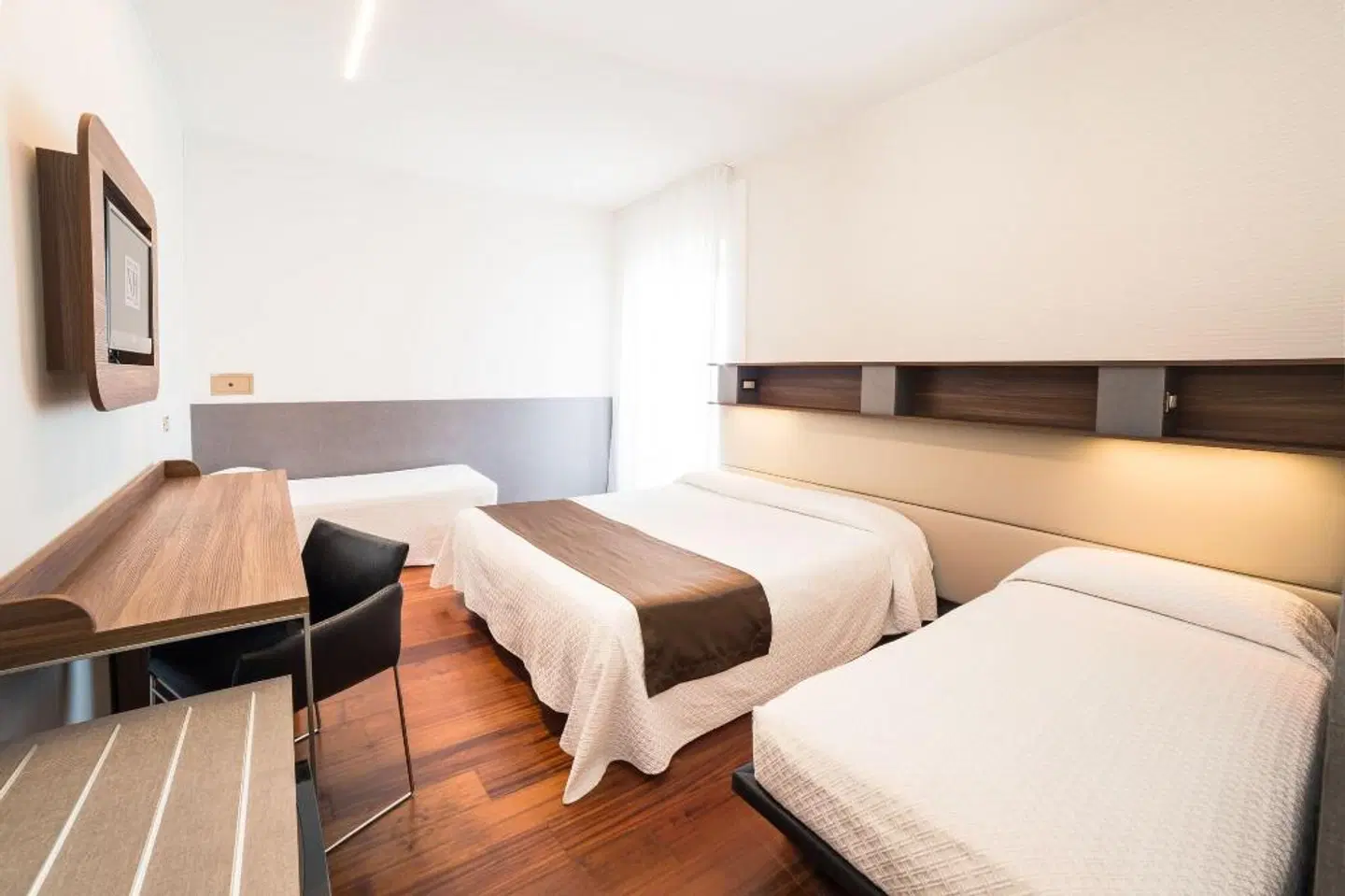 Waldorf Palace Hotel ROOM_EXAMPLE