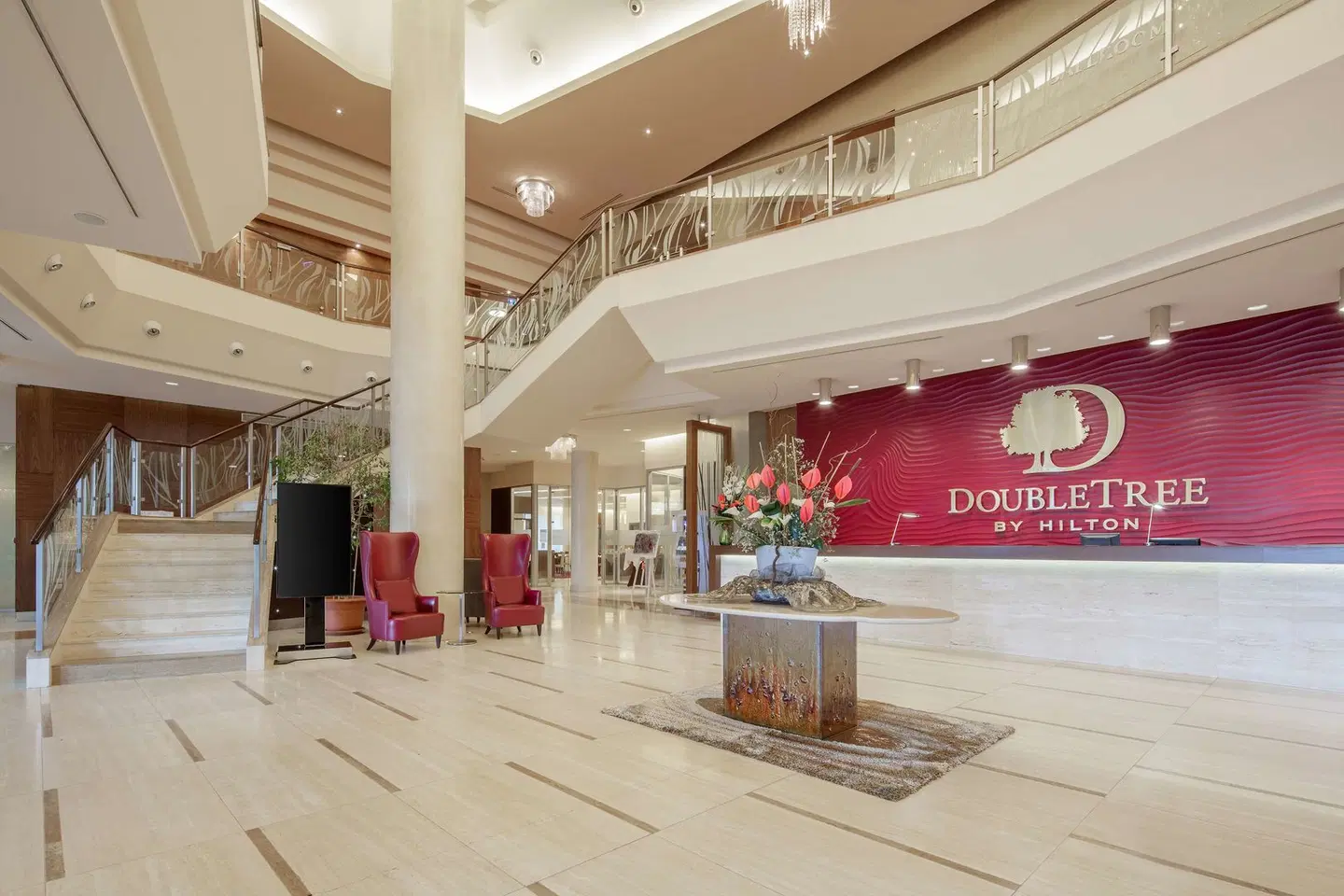 DoubleTree by Hilton Hotel Bratislava LOUNGE_LOBBY