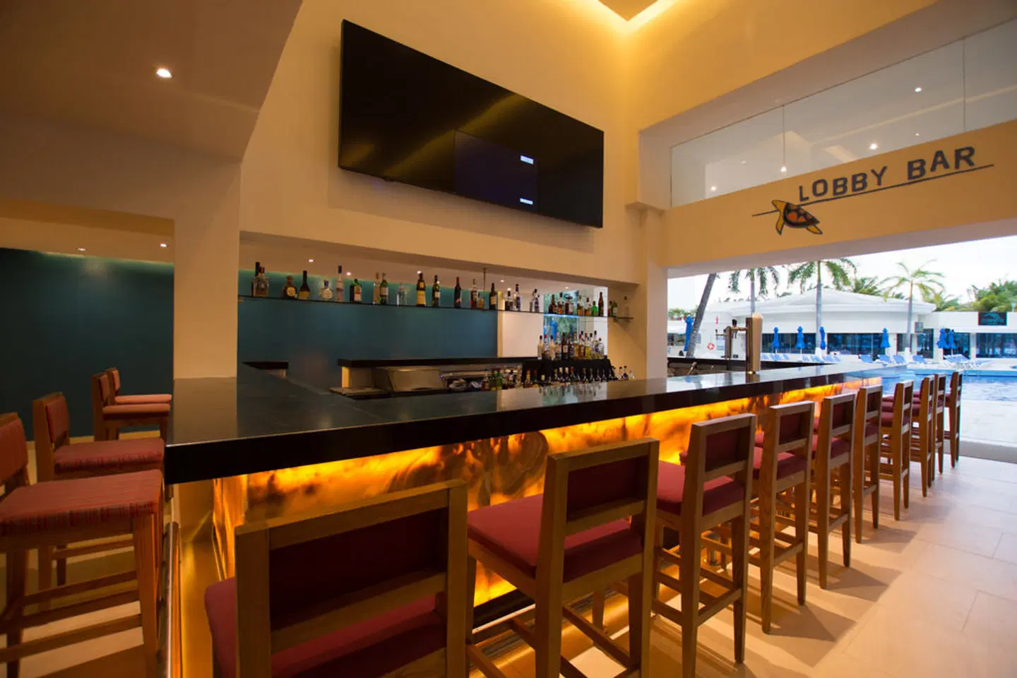Occidental Costa Cancún Bar