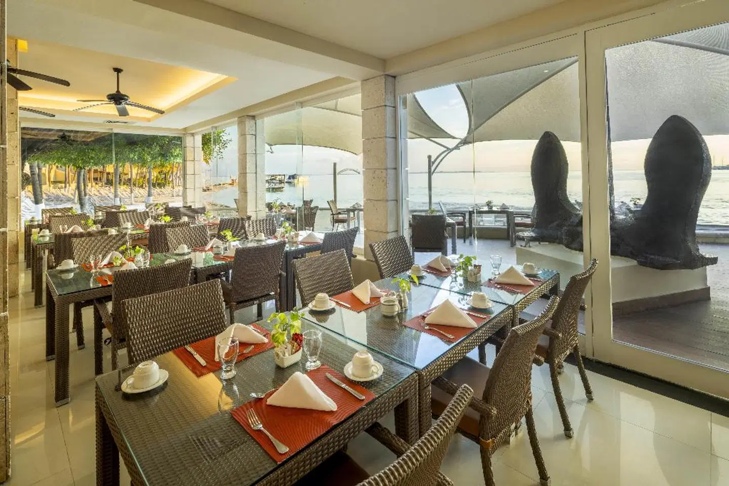 Occidental Costa Cancún Restaurant