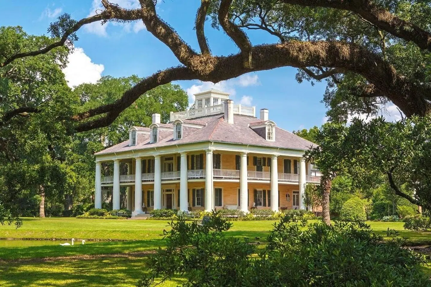 The Inn at Houmas House and Gardens EXTERIOR