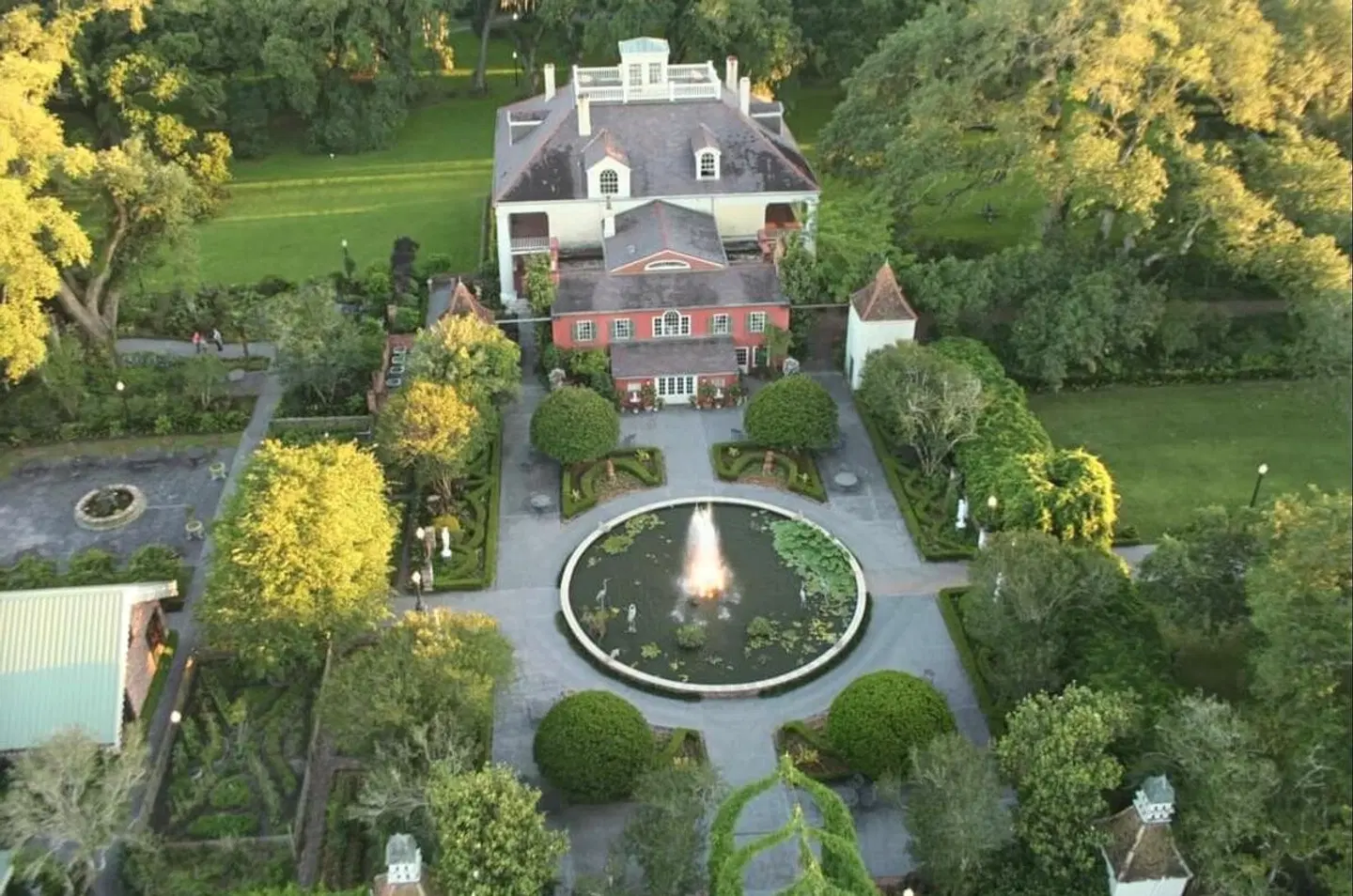 The Inn at Houmas House and Gardens LANDSCAPE