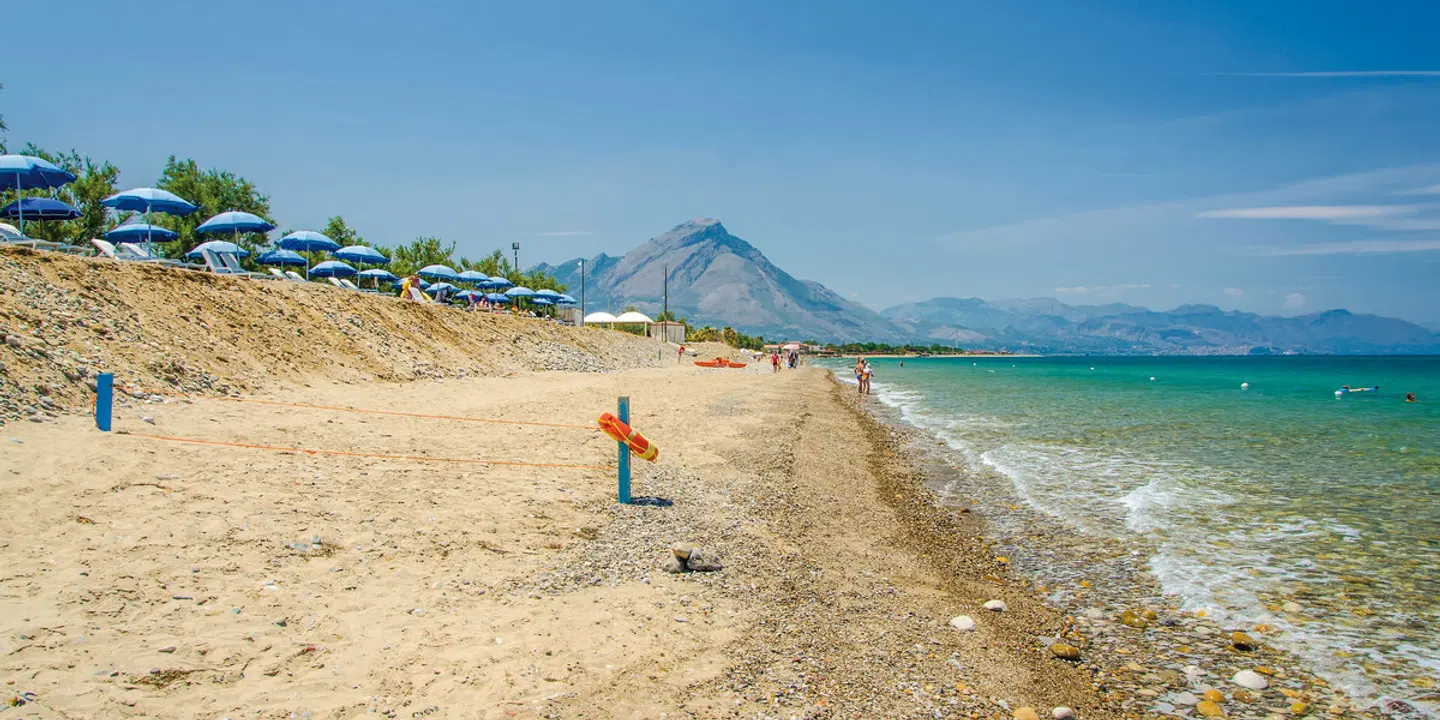 Dolcestate Strand