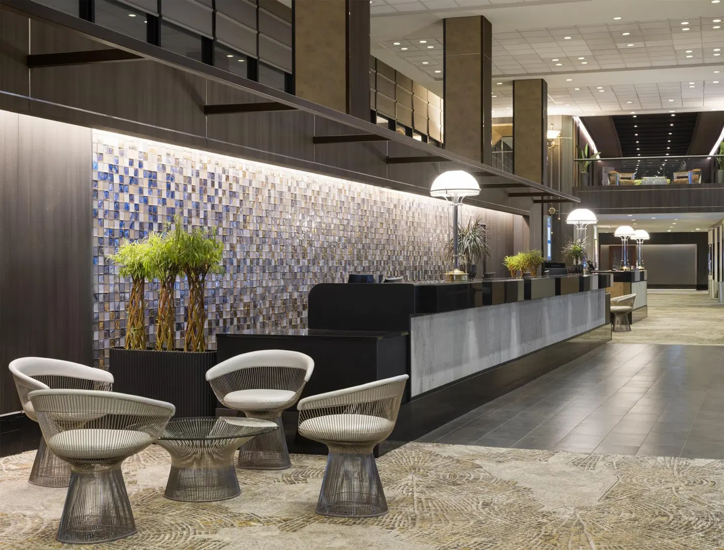Hilton Chicago O'Hare Airport LOUNGE_LOBBY