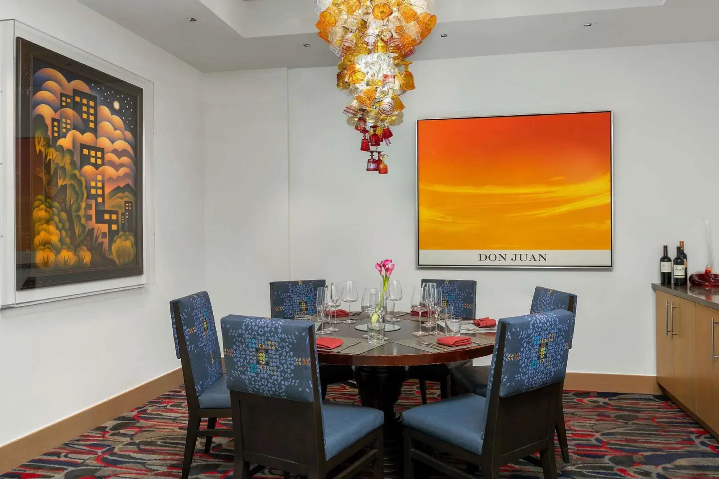 the ART, a hotel ROOM_EXAMPLE