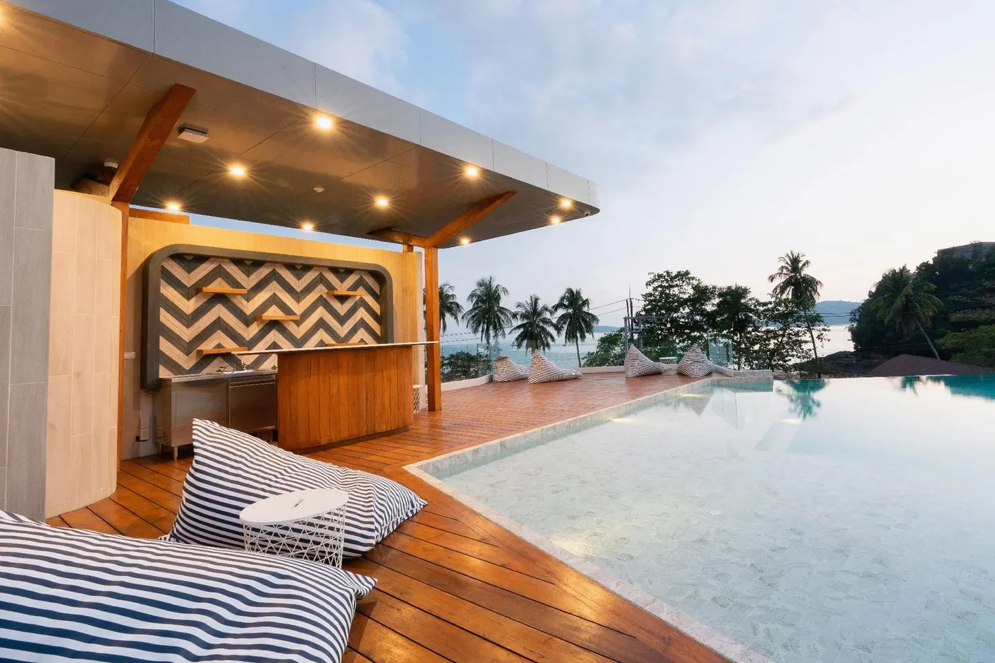 Panwaburi Beachfront Resort (SHA Extra Plus) Terrasse