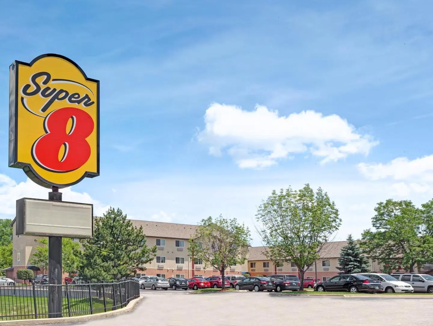 Super 8 by Wyndham Chicago O'Hare Airport SPORTS_AND_LEISURE