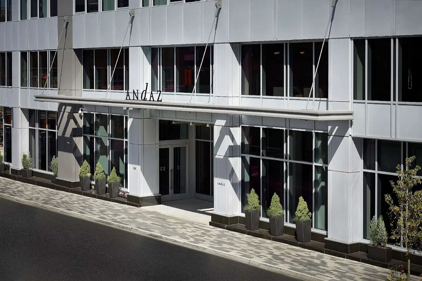 Andaz Ottawa Byward Market - a concept by Hyatt LOUNGE_LOBBY