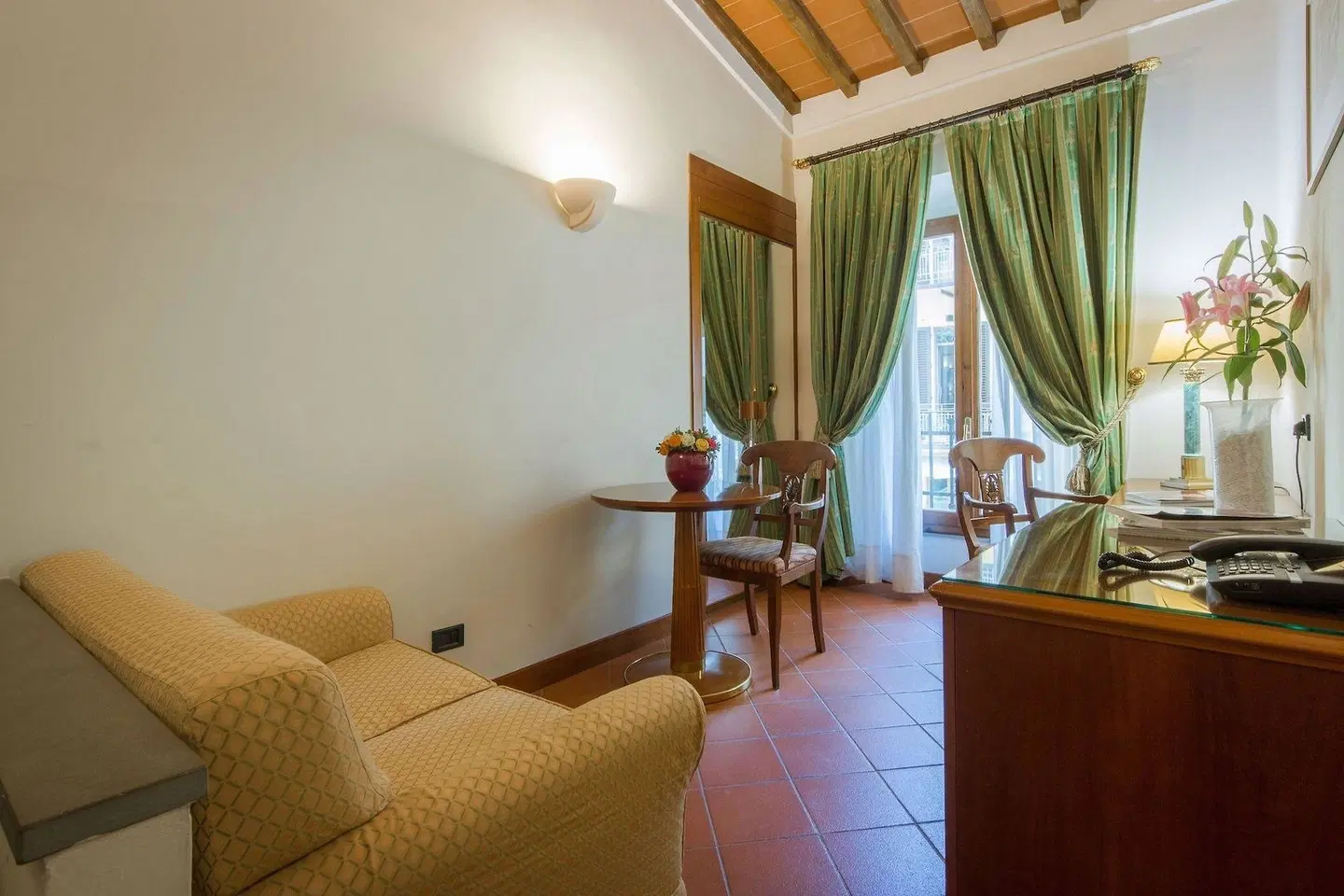 Panama ROOM_EXAMPLE