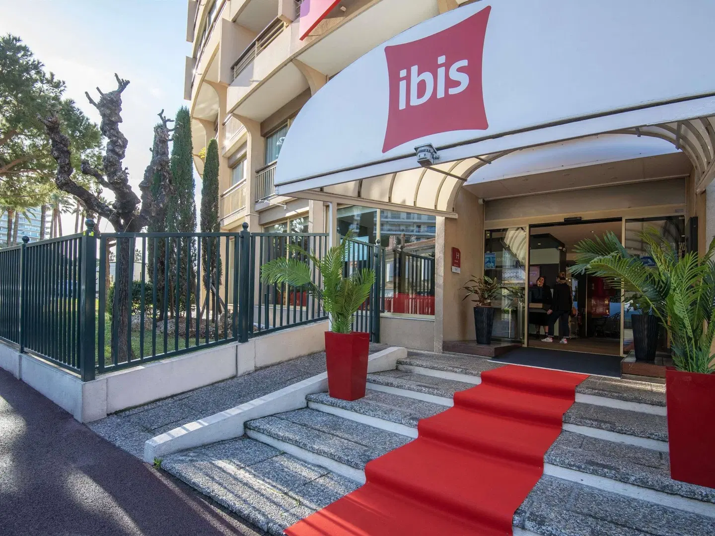 ibis Cannes Plage La Bocca EXTERIOR