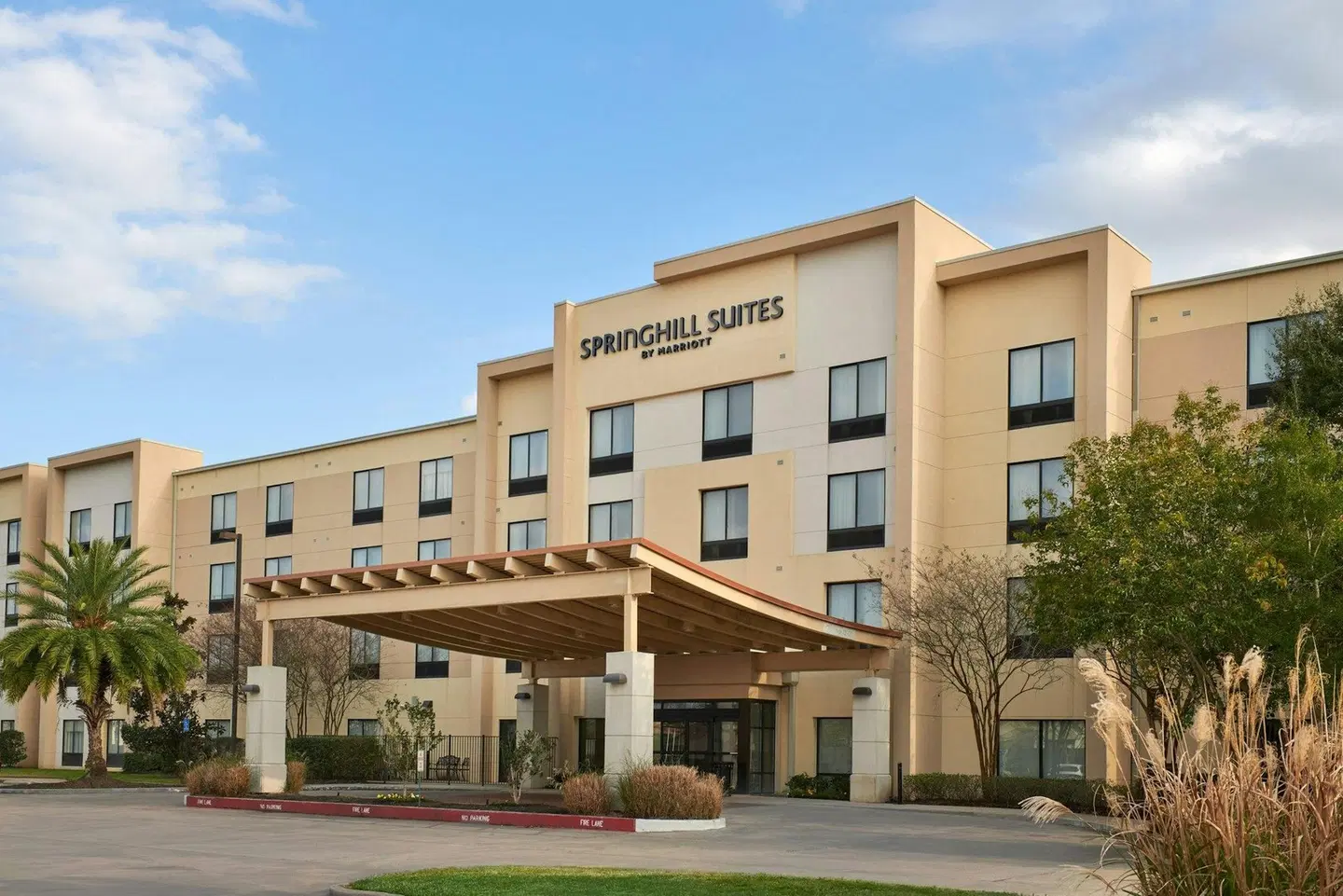 SpringHill Suites by Marriott Baton Rouge North/Airport EXTERIOR