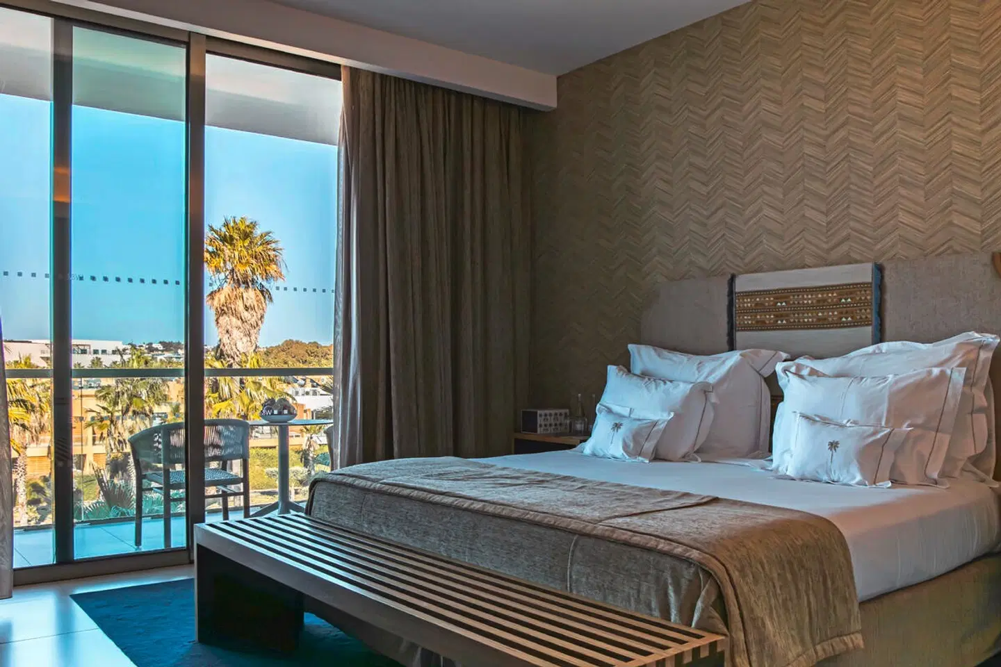Wine & Books by the Sea Algarve Resort ROOM_EXAMPLE