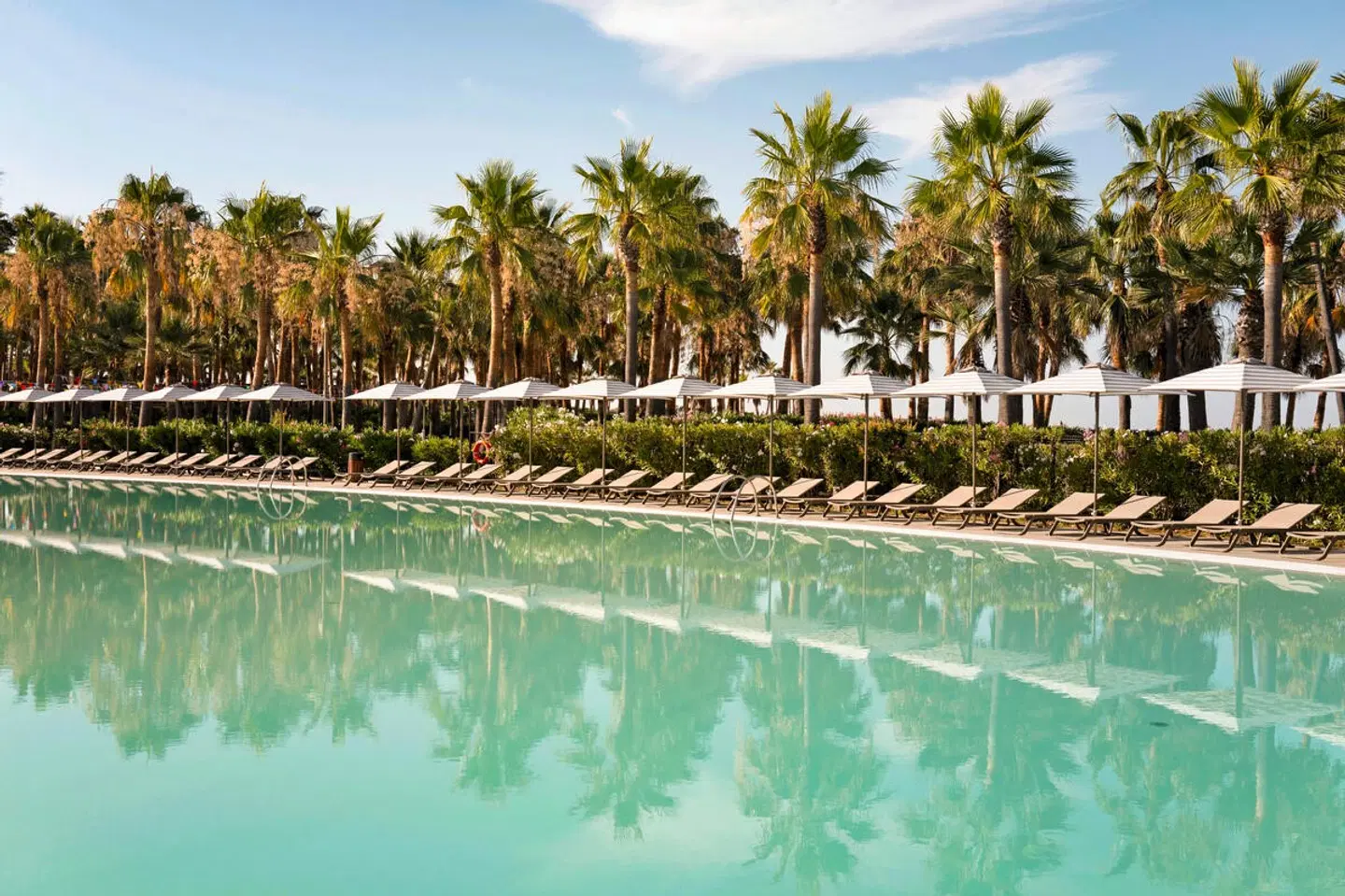 Wine & Books by the Sea Algarve Resort OUTDOOR_POOL