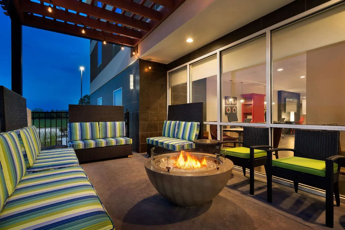 Home2 Suites by Hilton Baton Rouge Restaurant