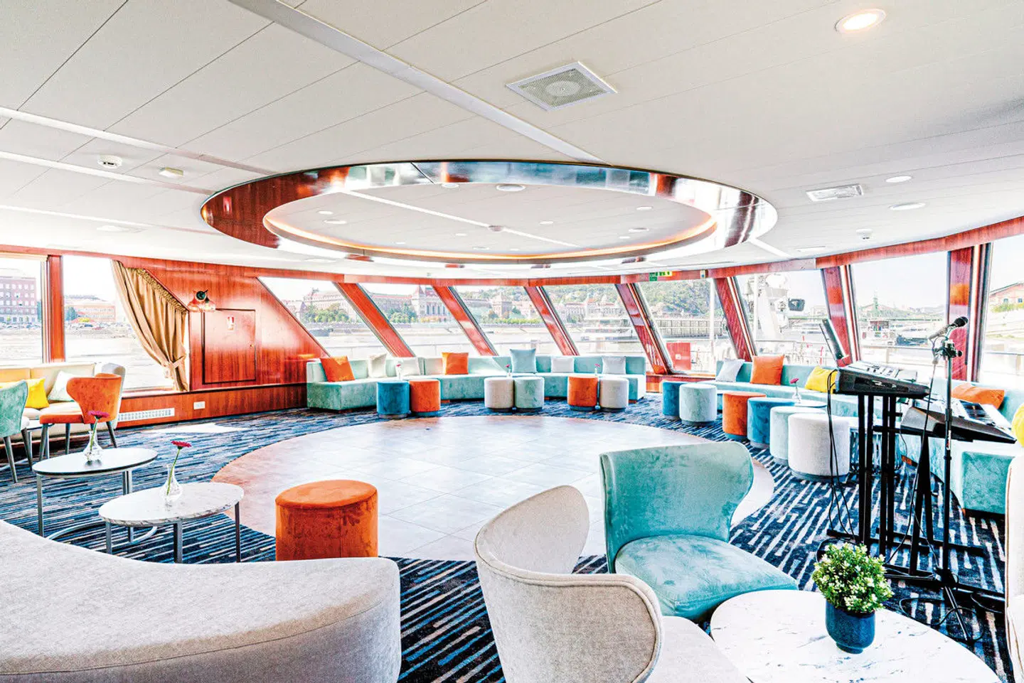 MS Vivienne - Donauwalzer LOUNGE_LOBBY