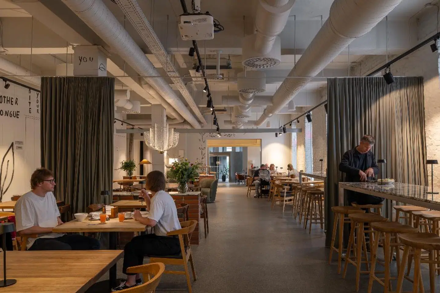 Corner Restaurant