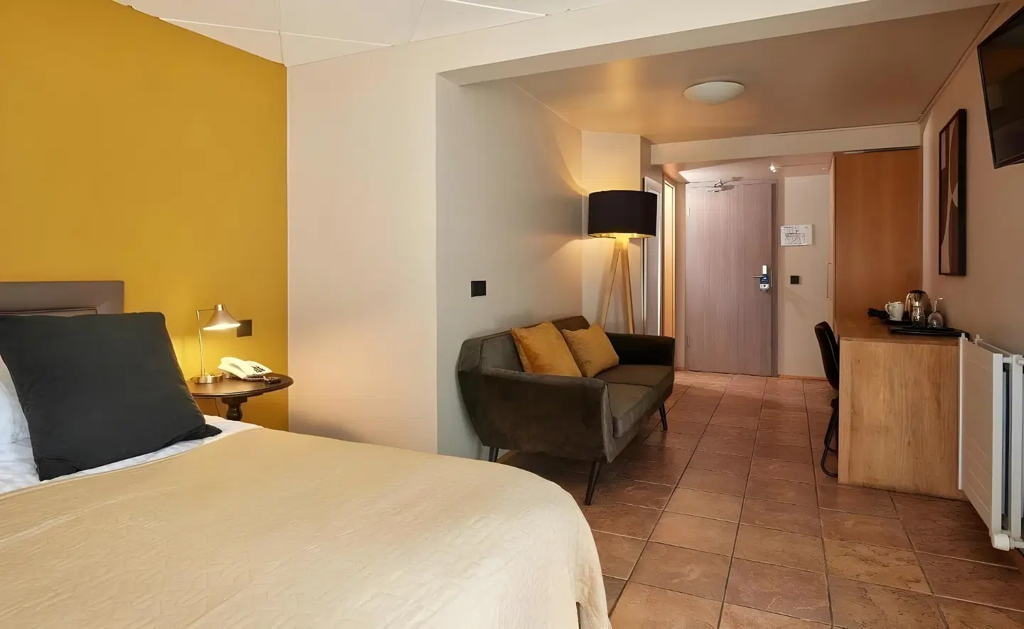 Hotel Fron ROOM_EXAMPLE