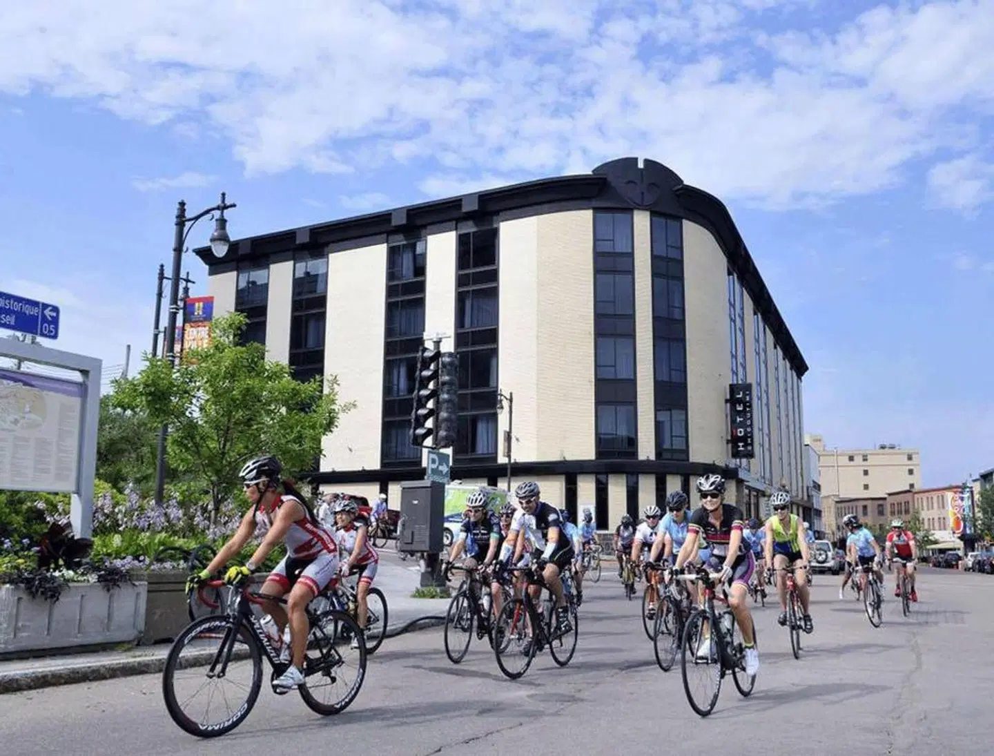 Chicoutimi EXTERIOR