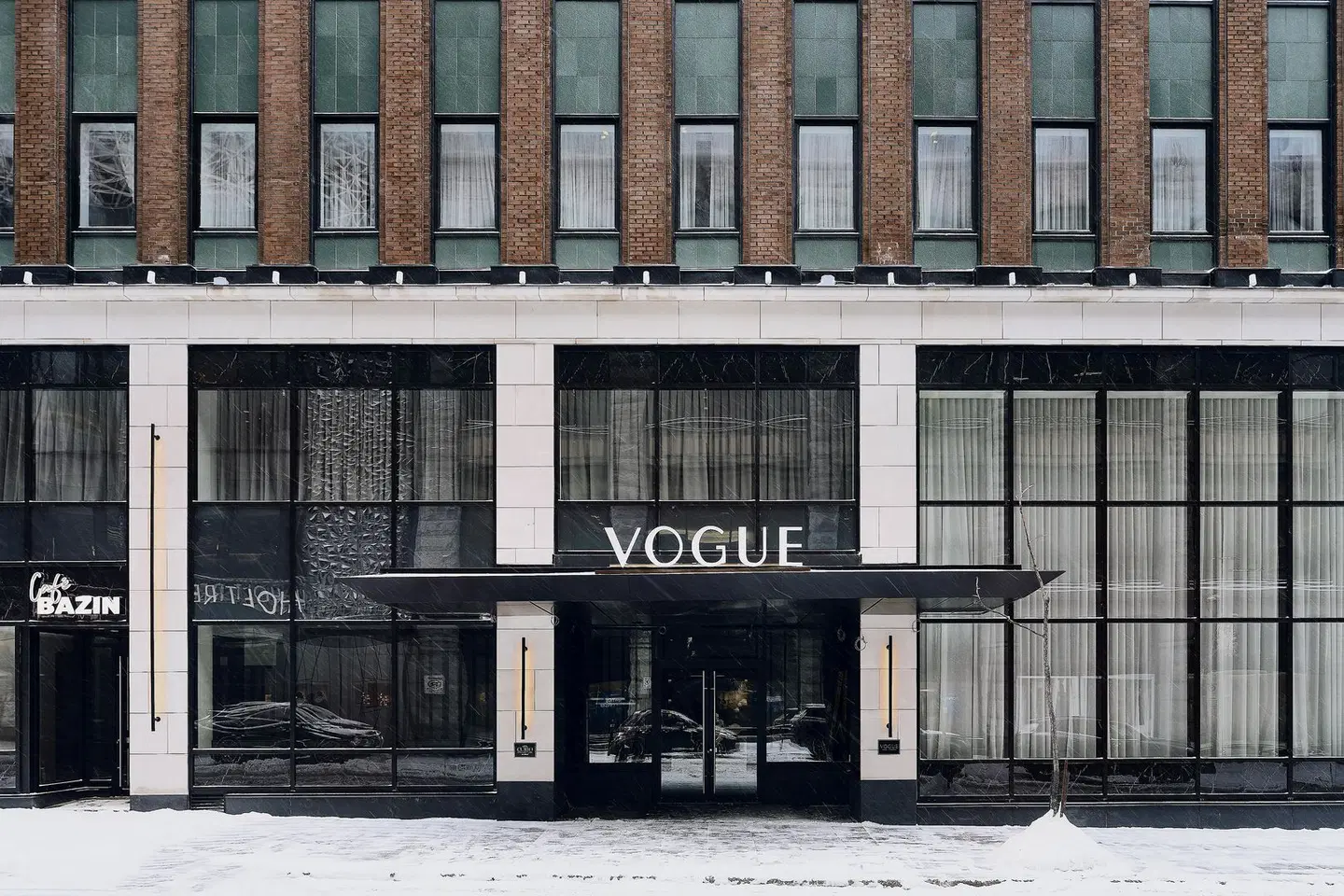 Vogue Hotel Montreal Downtown, Curio Collection by Hilton EXTERIOR