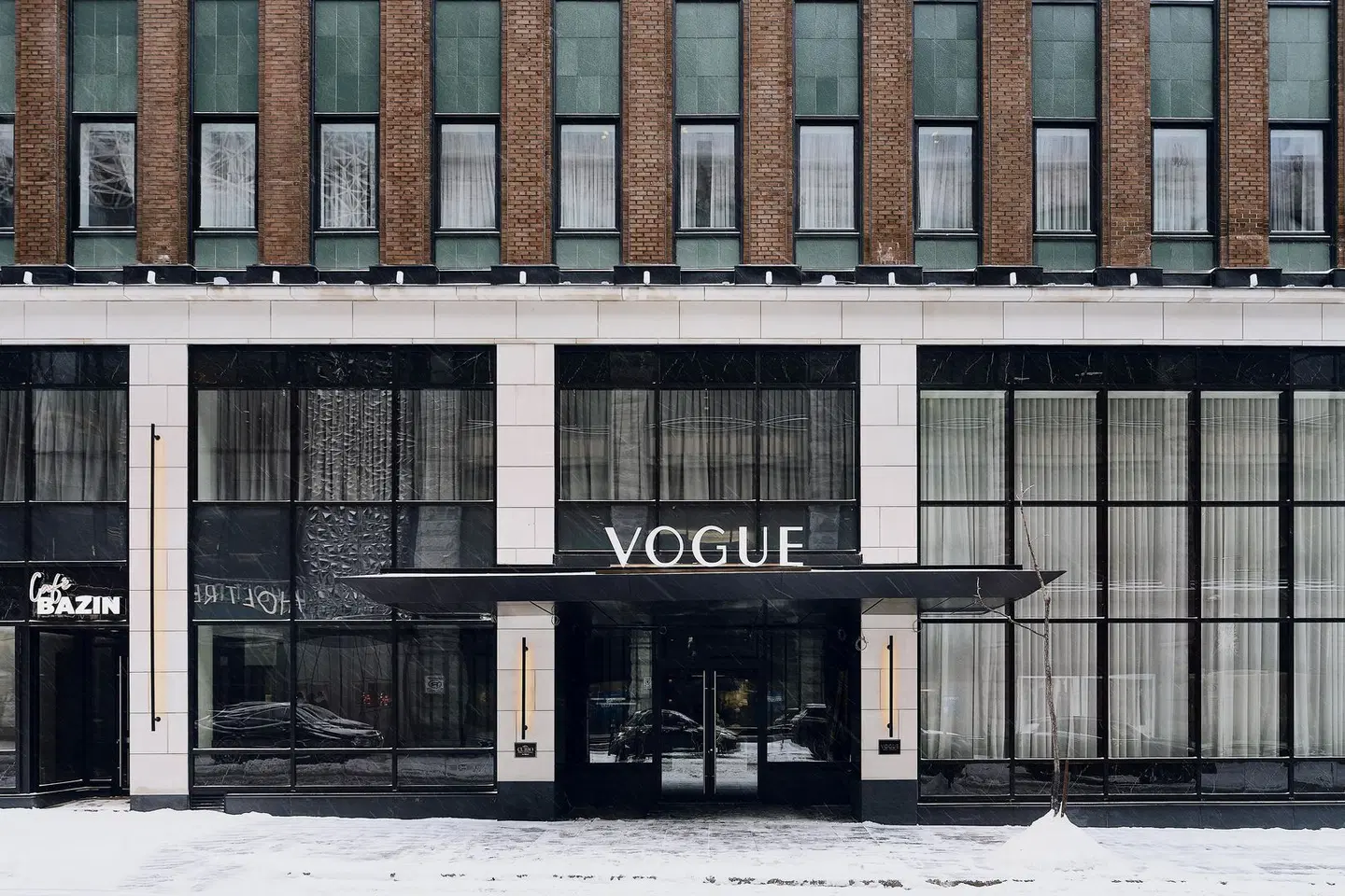 Vogue Hotel Montreal Downtown, Curio Collection by Hilton EXTERIOR
