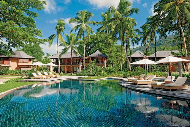 Constance Ephelia Resort OUTDOOR_POOL