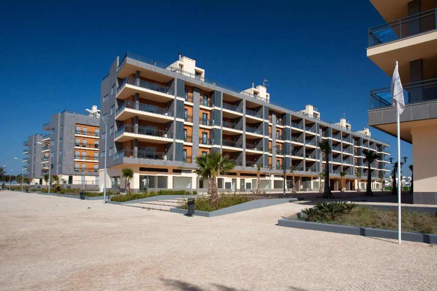 Real Marina Residence EXTERIOR