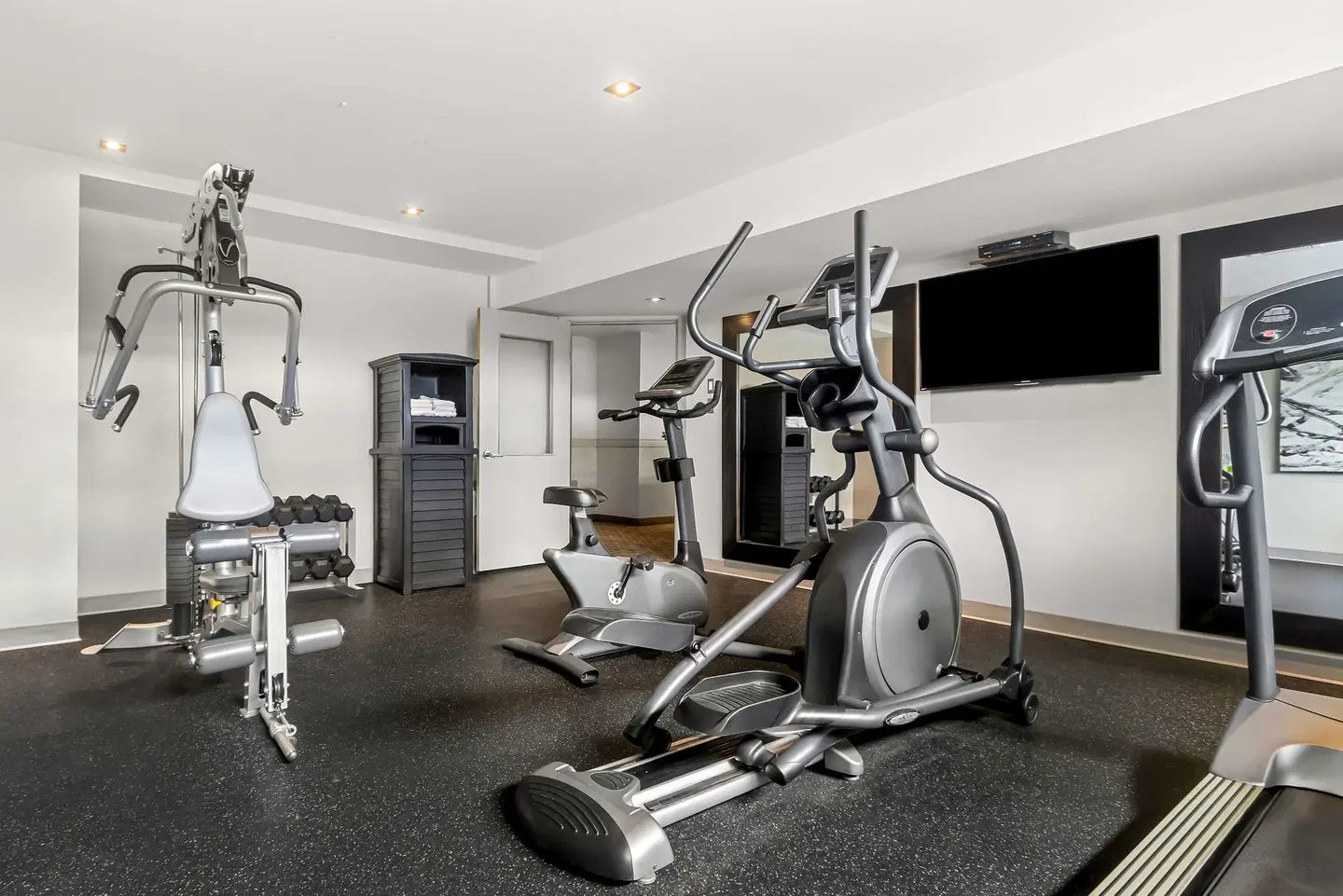 Best Western Plus Mont-Laurier SPORTS_AND_LEISURE