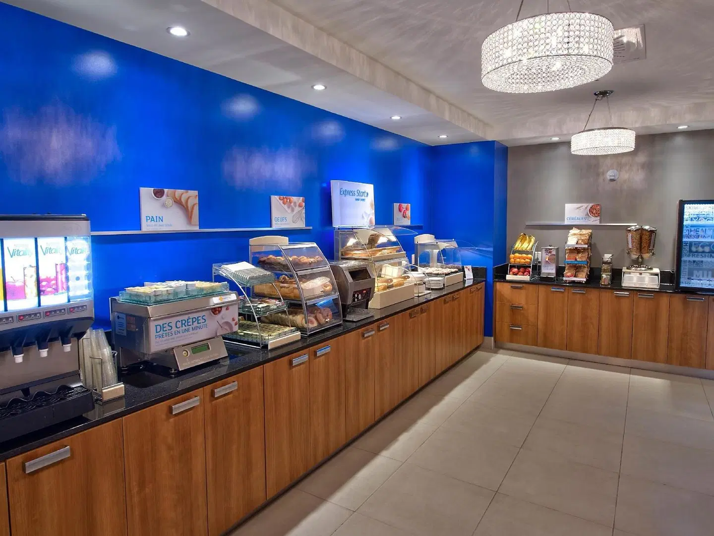 Holiday Inn Express & Suites Vaudreuil - Dorion by IHG Restaurant