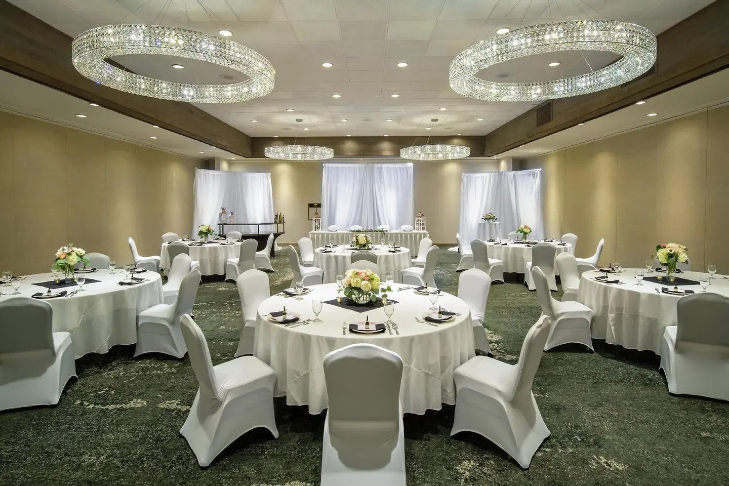 DoubleTree by Hilton Missoula Edgewater Konferenz