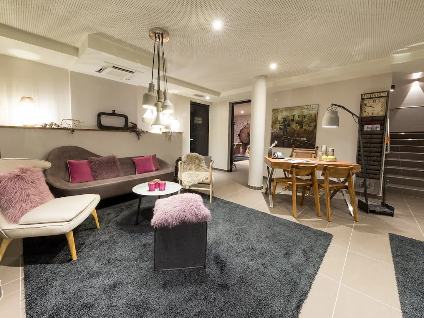 Two Timez Boutique Hotel ROOM_EXAMPLE