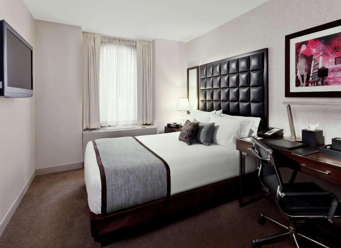 Distrikt Hotel New York City, Tapestry Collection by Hilton ROOM_EXAMPLE